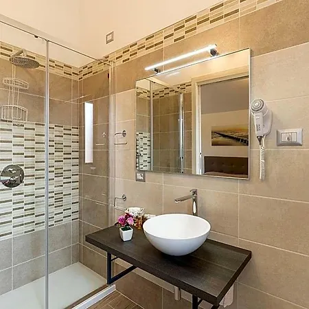 Villa With Exclusive Swimming Pool *
